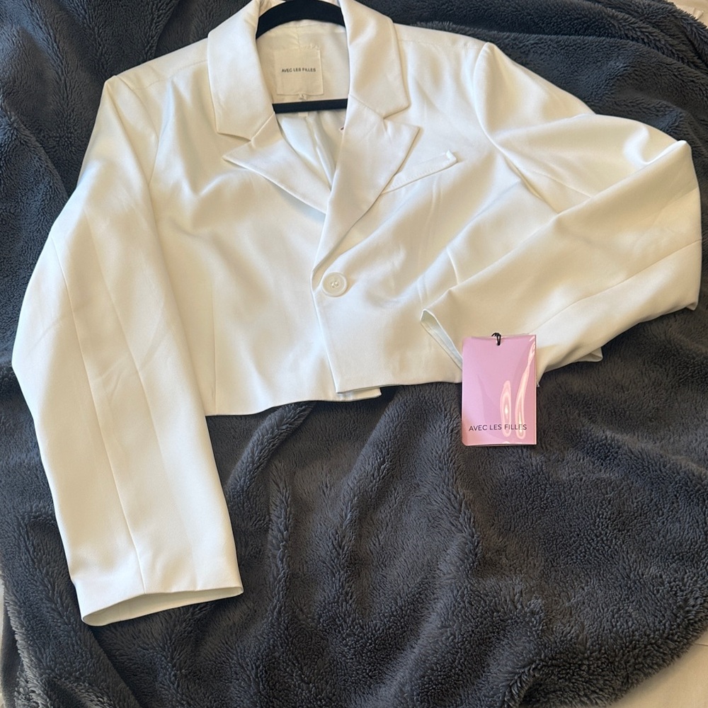 Avec Les Filles White Cropped Blazer